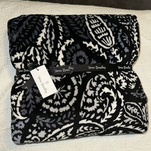 Vera Bradley Paisley Noir Plush Blanket